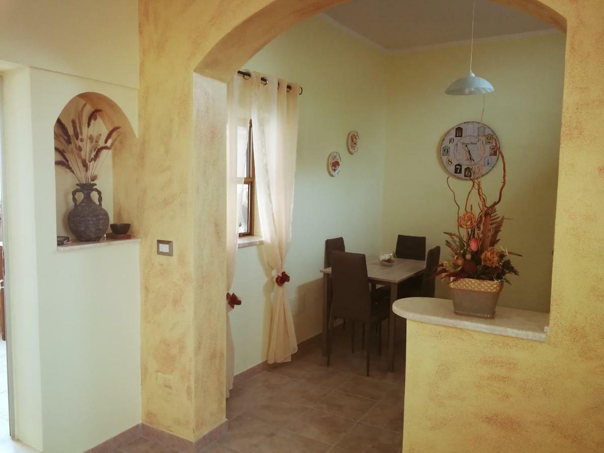 Casa Debby Villa Porto Torres Buitenkant foto